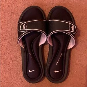 Nike Comfort Slides